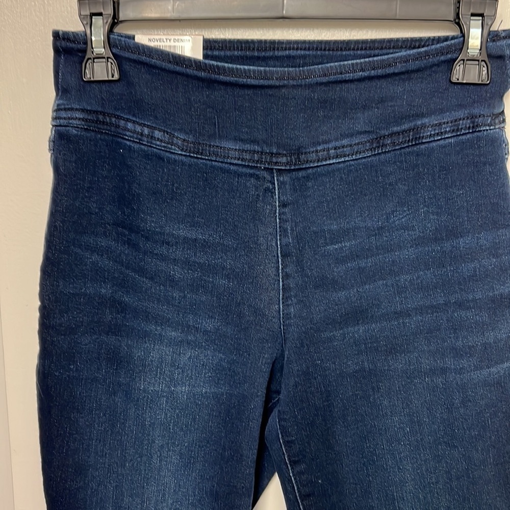 INC Mid Rise Jegging Novelty denim, 
Sz. 2S, NWT